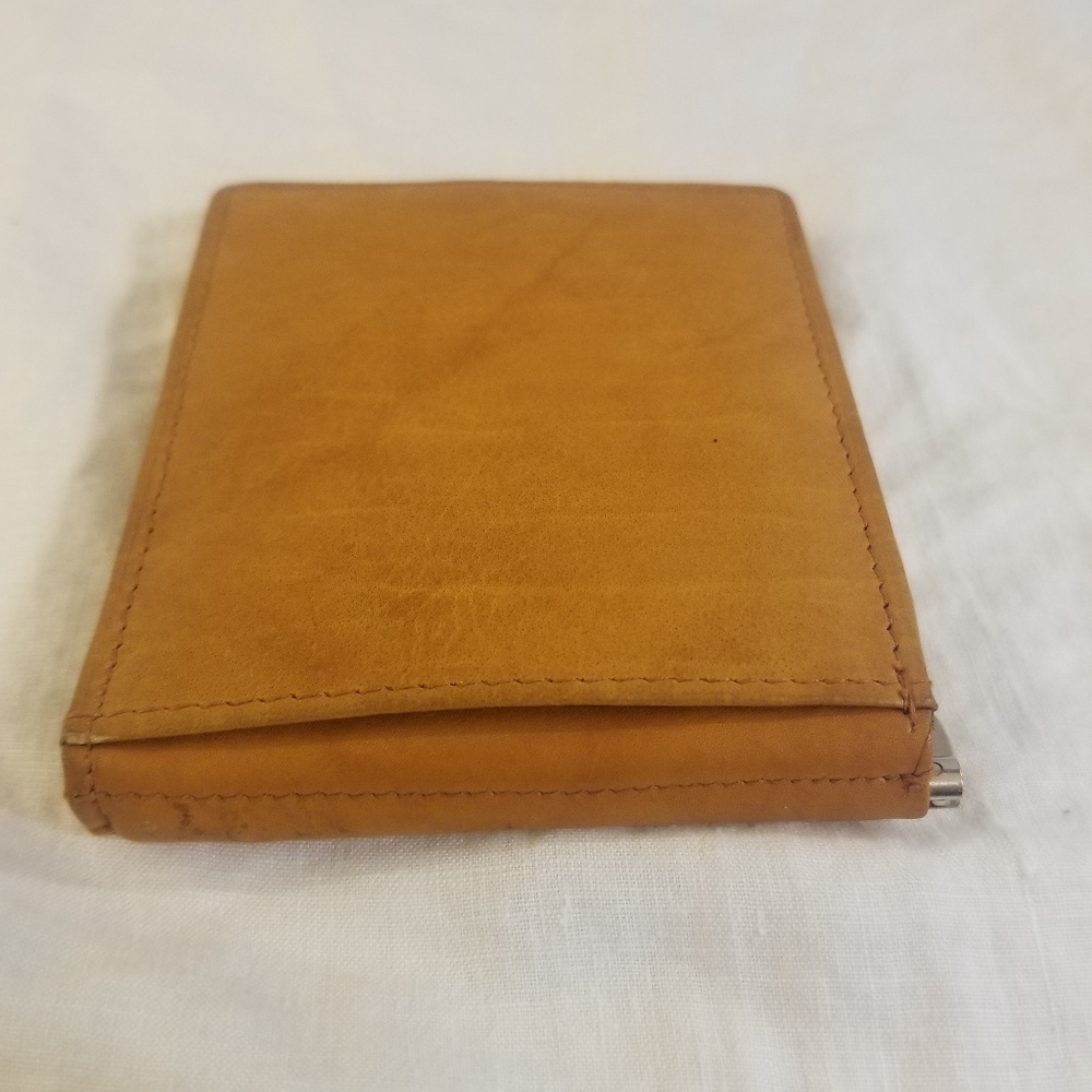 Handmade Walnut Leather Wallet - Picture 5 of 8